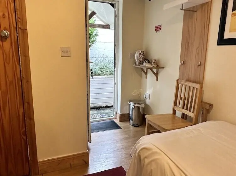 اتاق عادی, Malahide Guest Rooms