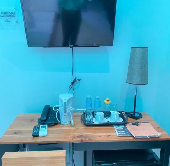 Deluxe Suite King Bed, The Marc Vannelli Oslob