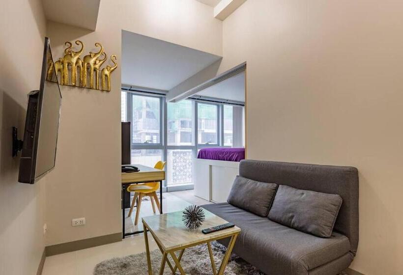 آپارتمان 1 خوابه, Spacious Cozy Condo With Gym And Shared Pool