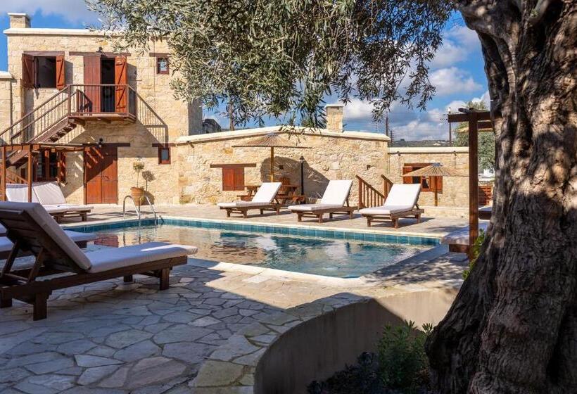 סוויטה משפחתית, Stone Court Boutique Studios