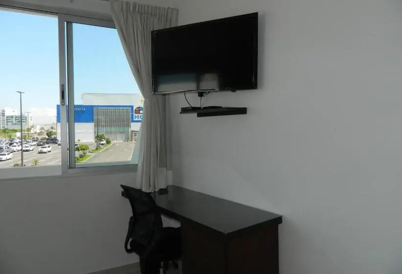 سوئیت با بالکن, Acl Suites