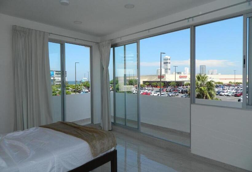 سوئیت با بالکن, Acl Suites