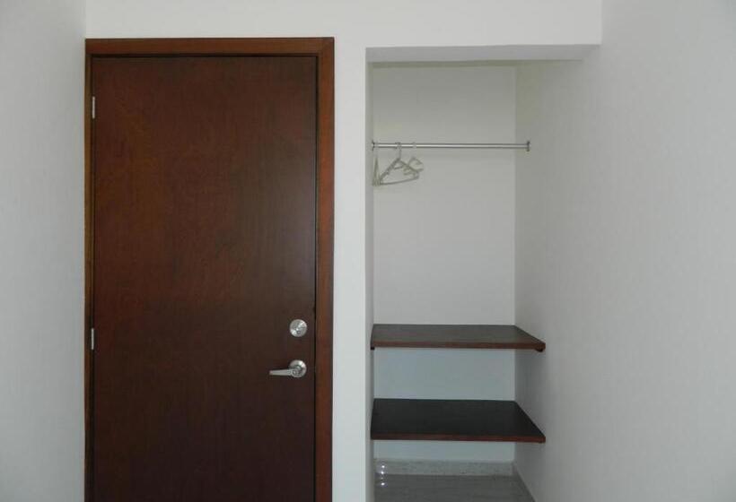 발코니가 있는 스위트, Acl Suites