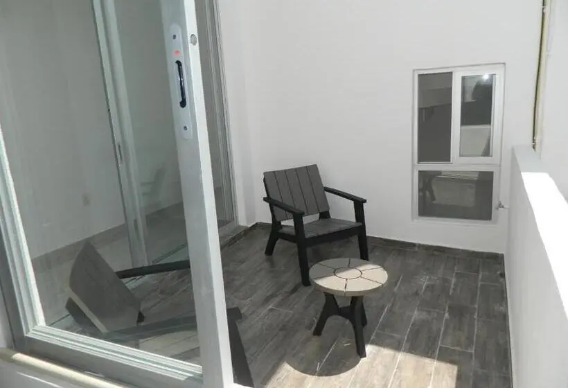 سوییت اجرایی, Acl Suites