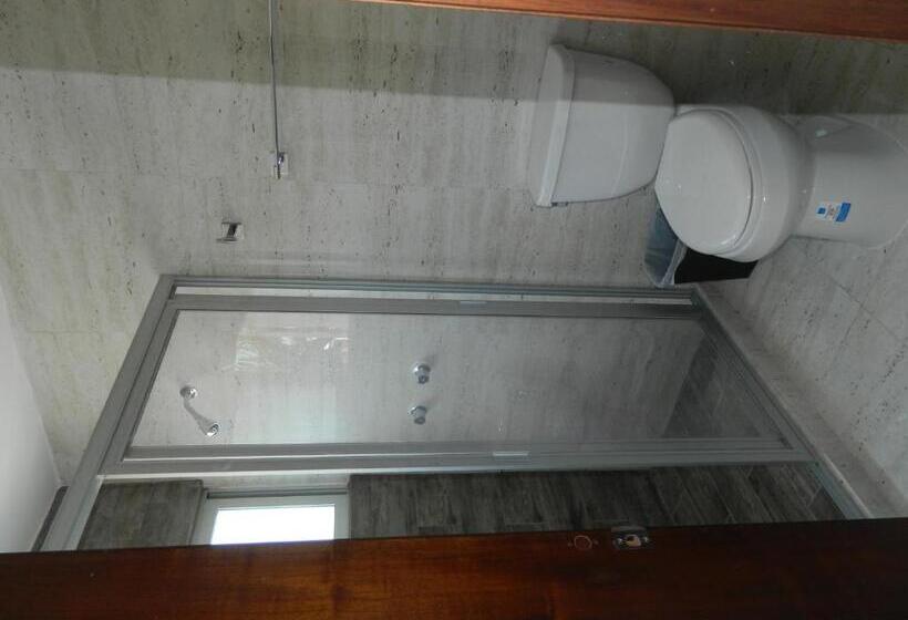 디럭스 스위트, Acl Suites