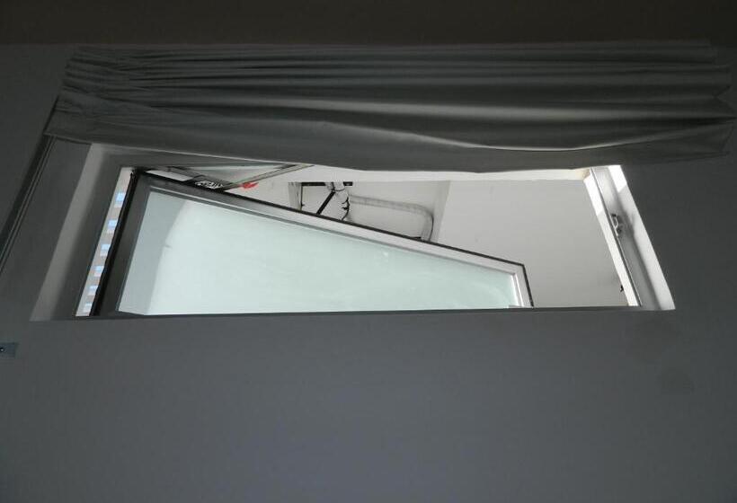 디럭스 스위트, Acl Suites