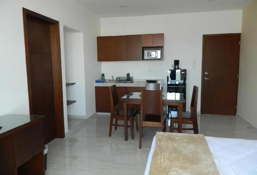 اتاق لوکس با بالکن, Acl Suites