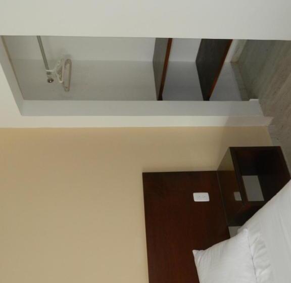 디럭스 룸, Acl Suites