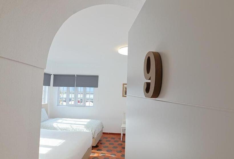 חדר משפחתי, Vila Olivença