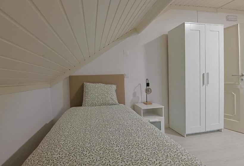 חדר משפחתי חדר אמבטיה משותף, Vila Olivença