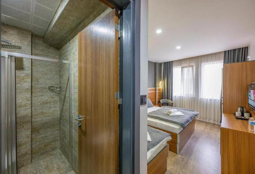 スタンダードトリプルルーム, Mayza Otel