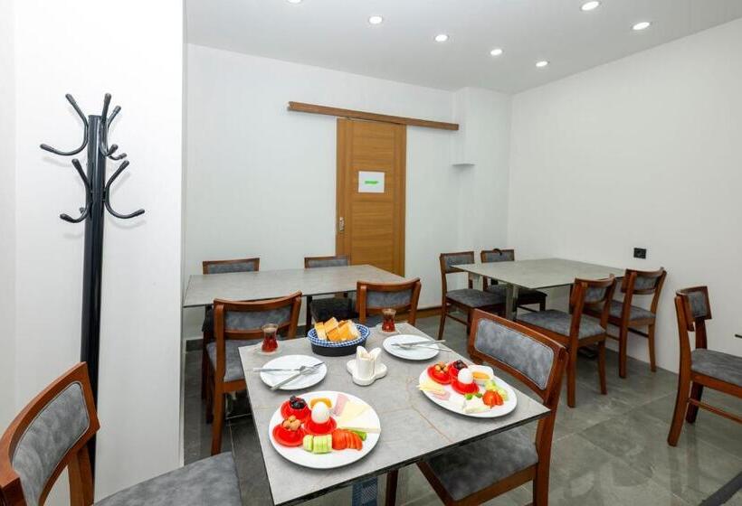 コンフォートトリプルルーム, Mayza Otel