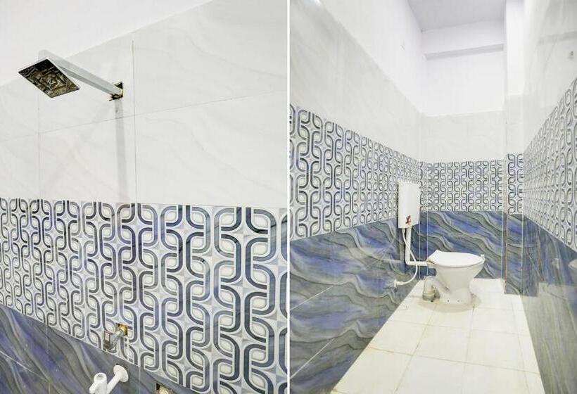 트리플 클래식 룸, Oyo Flagship Hotel Bhagirathi