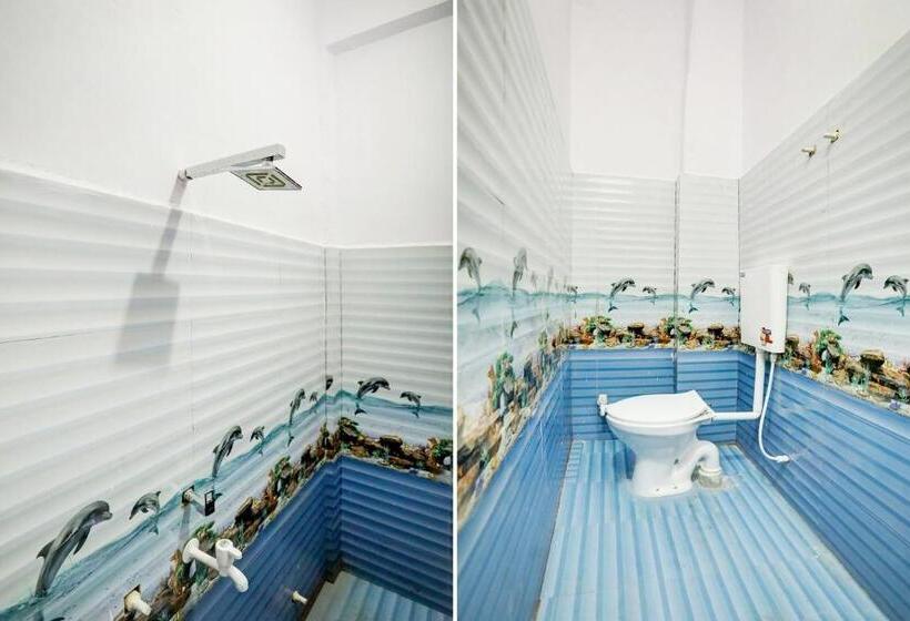 트리플 클래식 룸, Oyo Flagship Hotel Bhagirathi