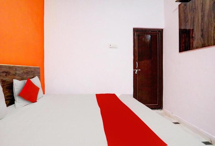 Трехместный Номер Классика, Oyo Flagship Hotel Bhagirathi
