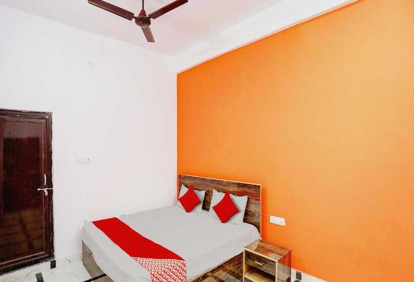 Трехместный Номер Классика, Oyo Flagship Hotel Bhagirathi