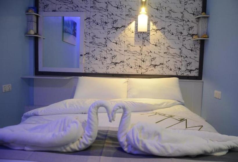 اتاق لوکس, Isle Inn Guesthouse