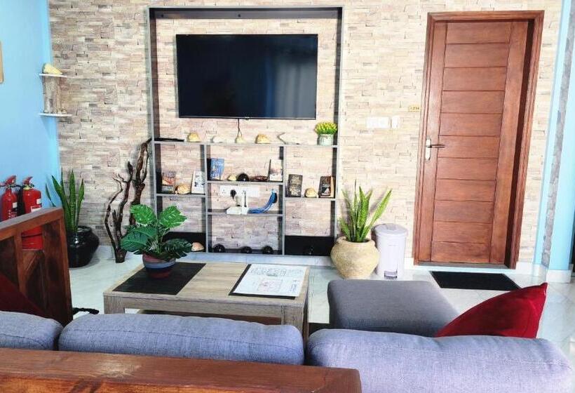 اتاق لوکس, Isle Inn Guesthouse