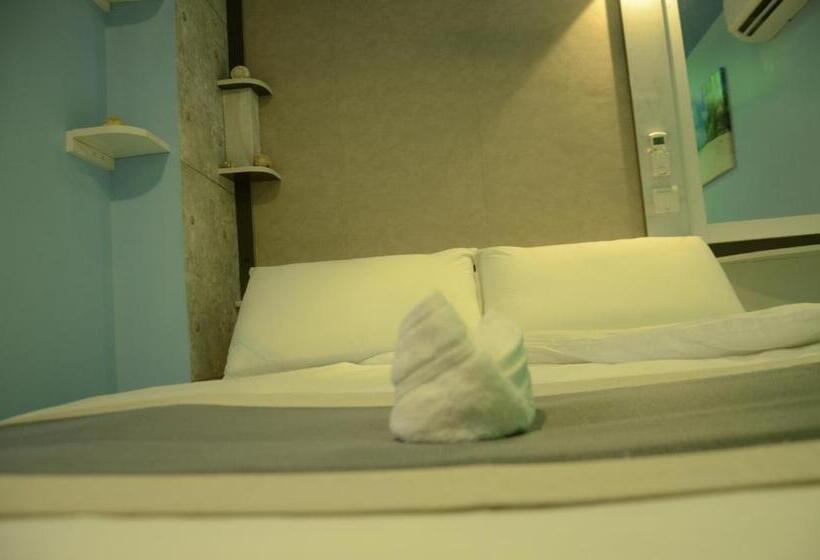 اتاق لوکس با بالکن, Isle Inn Guesthouse