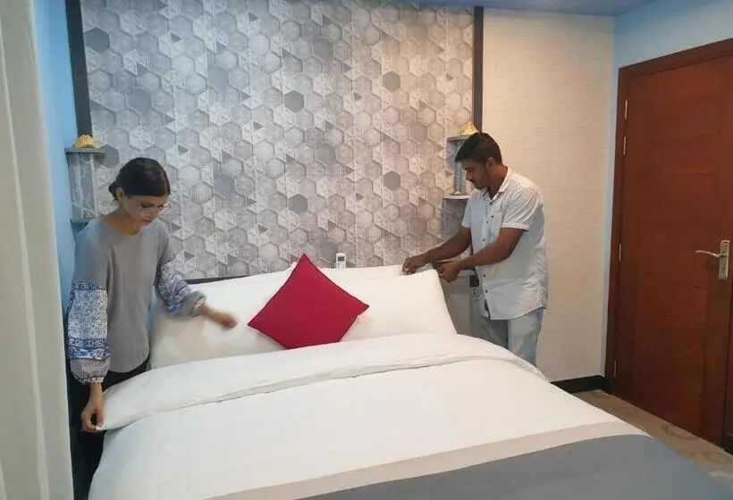 اتاق لوکس با بالکن, Isle Inn Guesthouse