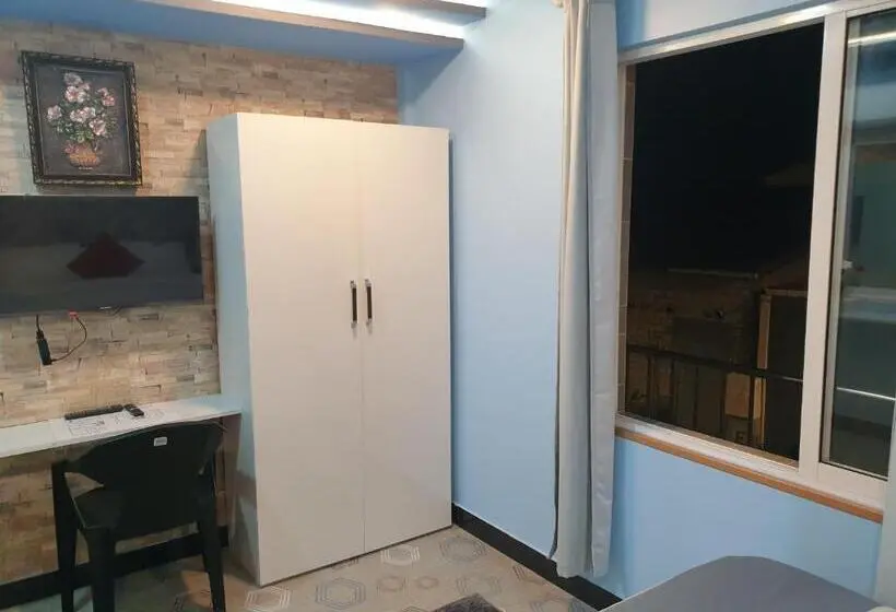 اتاق لوکس با بالکن, Isle Inn Guesthouse