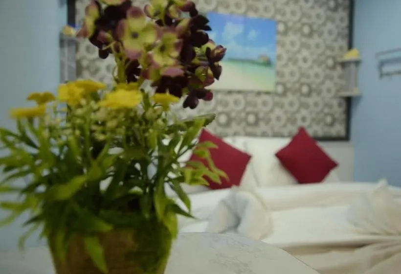 اتاق لوکس با بالکن, Isle Inn Guesthouse