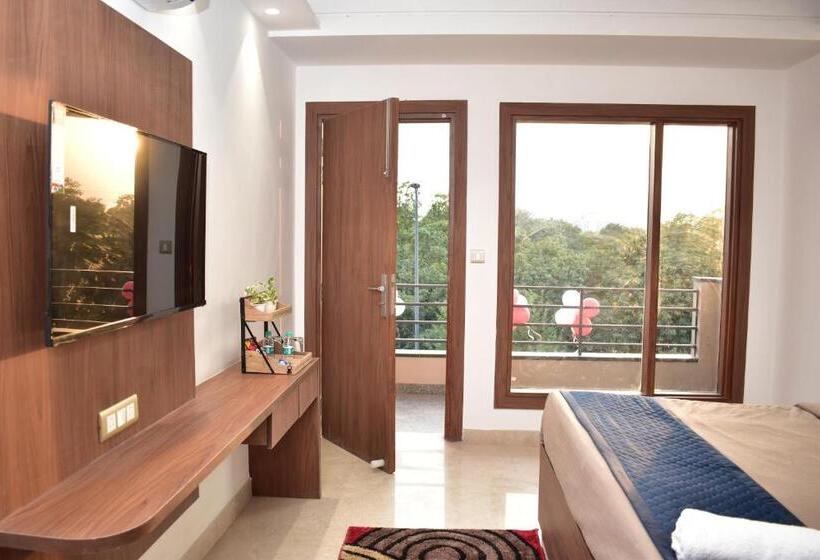 Pokój Deluxe z Balkonem, Qotel Hotel Signature Bnb Ashok Vihar