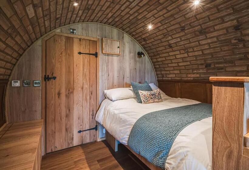 침실 1개 주택, Luckington Burrows