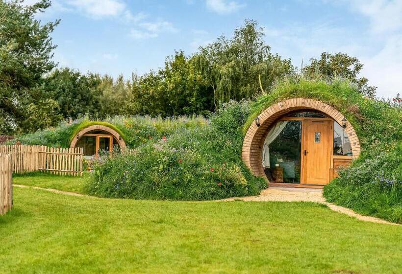 침실 1개 주택, Luckington Burrows