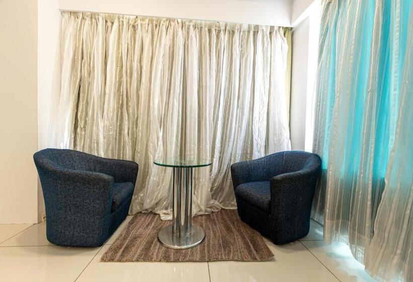 Номер Deluxe, The Grand Monarch Hotel, Ujjain