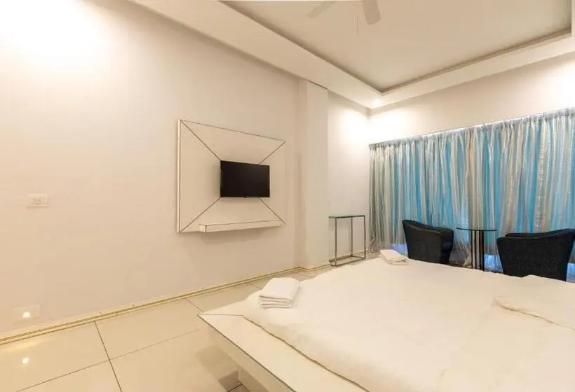 Deluxe-huone King-vuode, The Grand Monarch Hotel, Ujjain