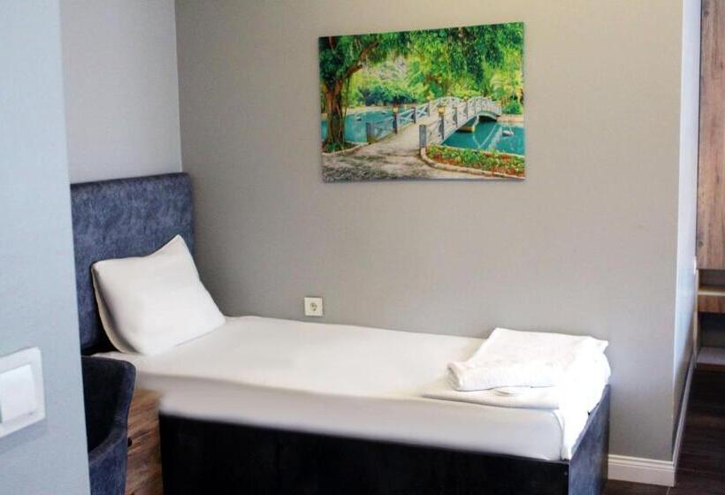 חדר סטנדרט לשלושה, Avist Hotel Avcılar