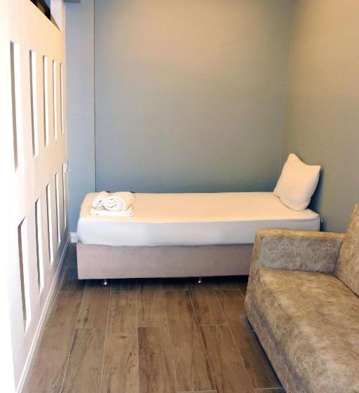 חדר דלוקס לשלושה, Avist Hotel Avcılar