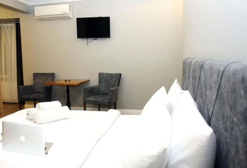 Deluxe Kolmen Hengen Huone, Avist Hotel Avcılar