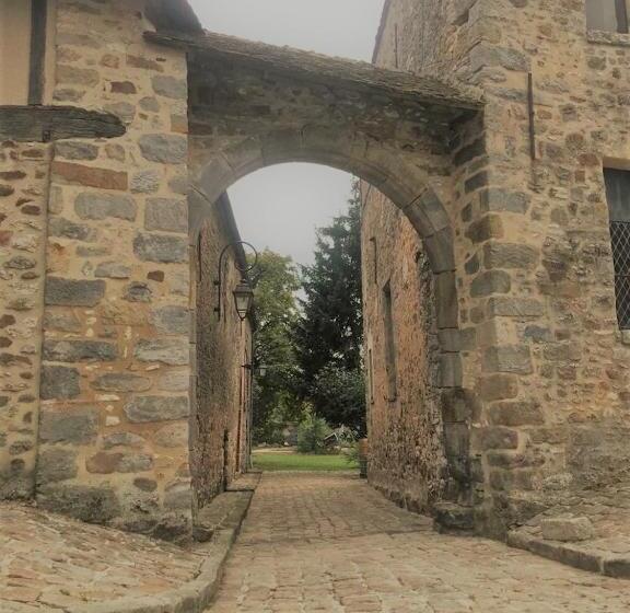 Номер Стандарт Вид на Сад, Le Saint Leonard