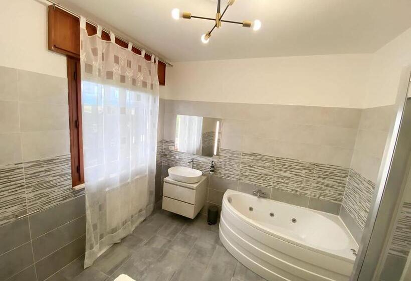 غرفة ديلوكس ثلاثية, Relais Delta Bed Breakfast