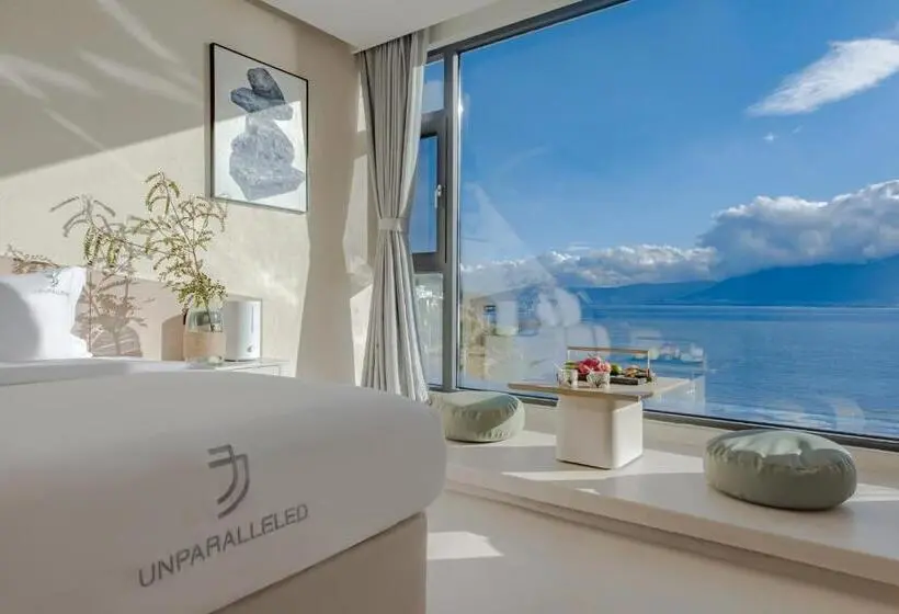 レイクビュースタンダードルーム, Dali Oriental Seaview Hotel  Dali Erhai