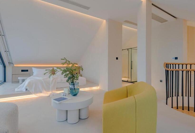 Люкс Повышенной Комфортности, Dali Oriental Seaview Hotel Dali Erhai