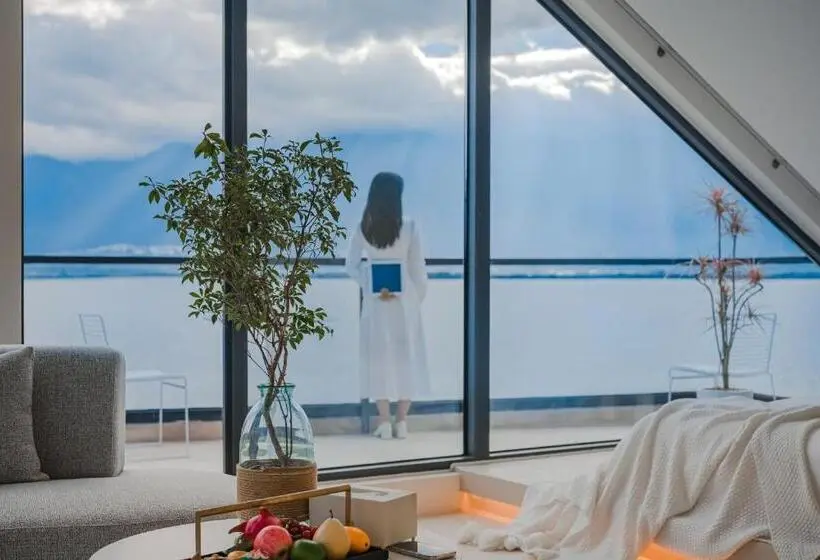 デラックススイート, Dali Oriental Seaview Hotel  Dali Erhai