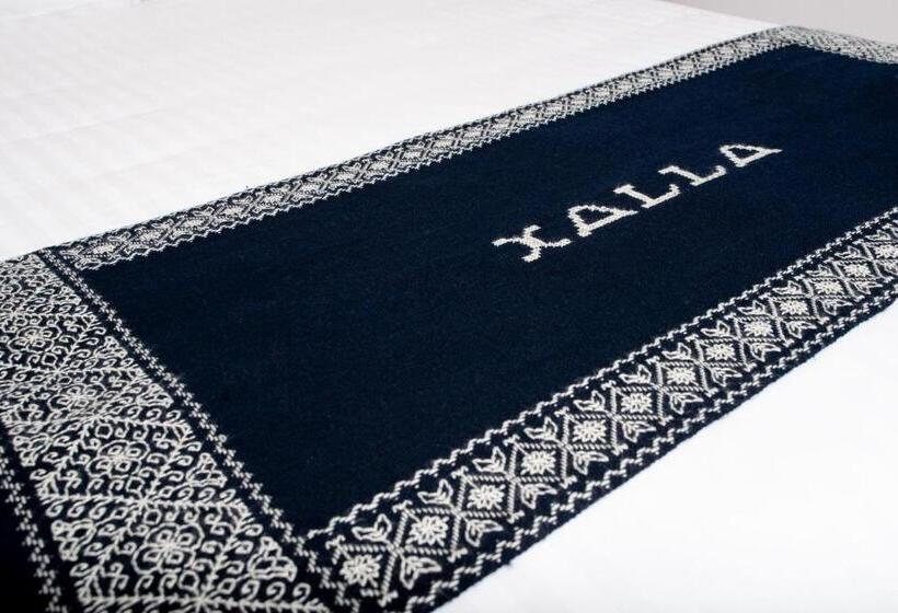 חדר סופריור, Xalla