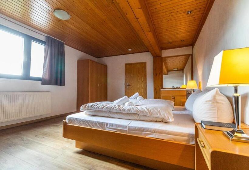 4인용 스탠다드 룸, Haus Koinonia