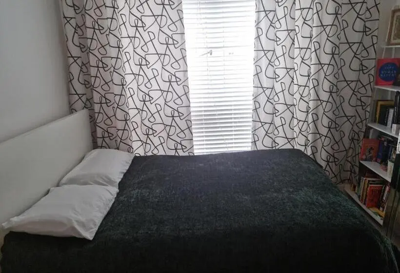 Standard-huone, Trundle Bed  With Office Desk, Small Room