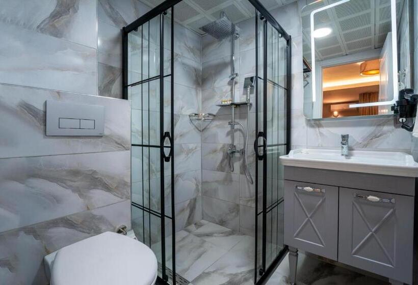 豪华三人间, Rubby Hotel Kadıköy