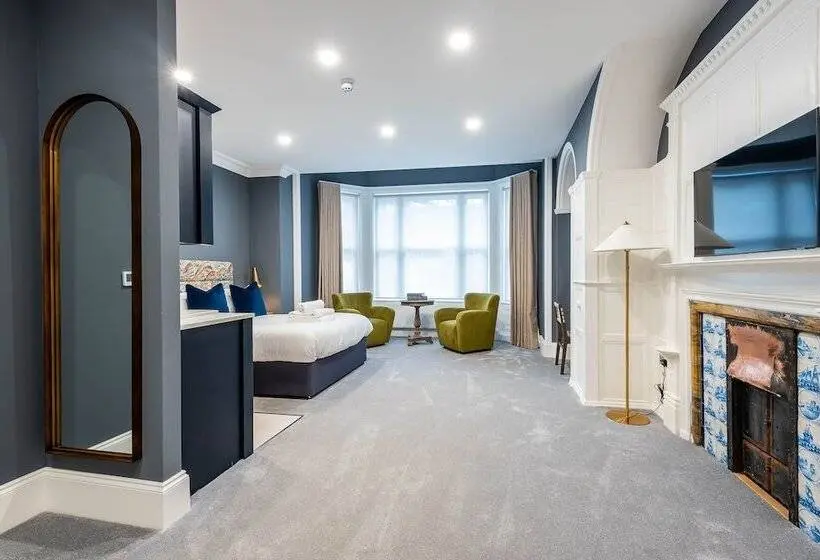 Deluxe Suite King Bed, Old Abbey House