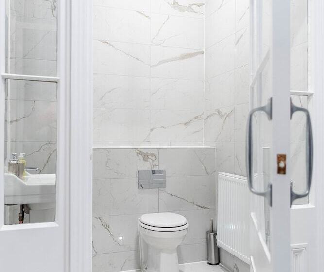 جناح ديلوكس سرير كينج, Old Abbey House