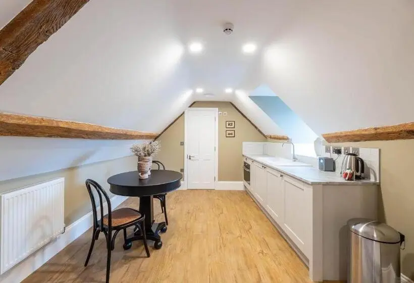 Executive-sviitti, Old Abbey House