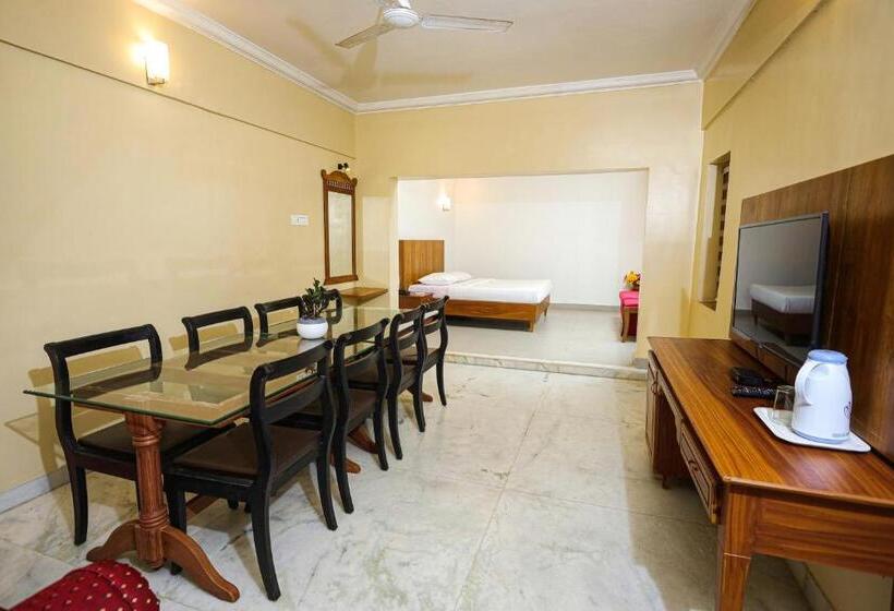 带大床的豪华间, Liwa Tower Hotel & Business Center