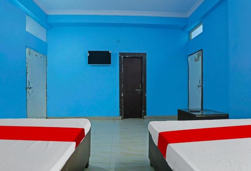 Triple Classic Room, Oyo Flagship Hotel Capital Palace