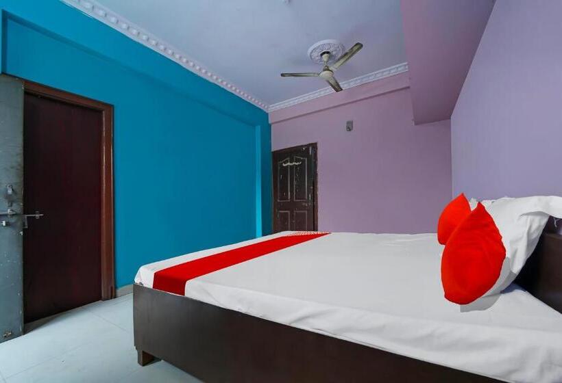 Triple Classic Room, Oyo Flagship Hotel Capital Palace