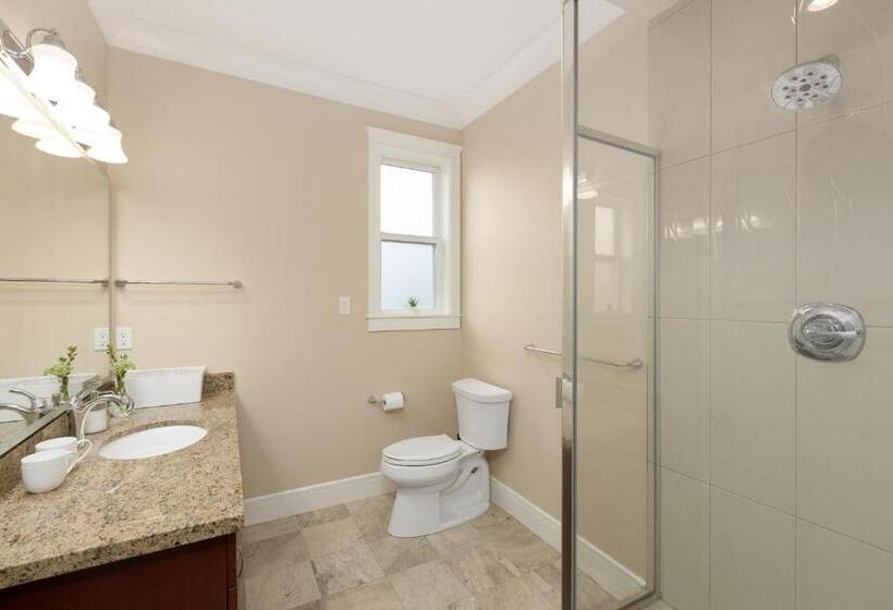 اتاق استاندارد با چشم‌انداز باغ, Mei Xue